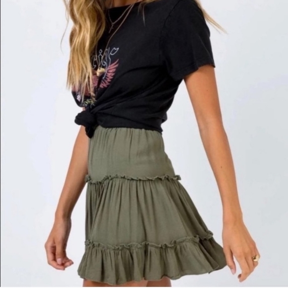Princess Polly Women's High Waisted Marlowe Mini Skirt Army Green Size 8 - Picture 3 of 12